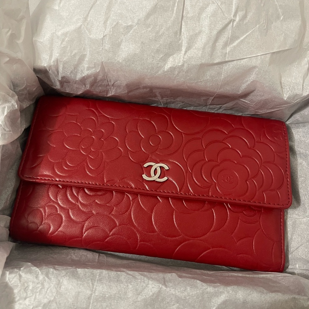Chanel red camelia lambskin leather wallet